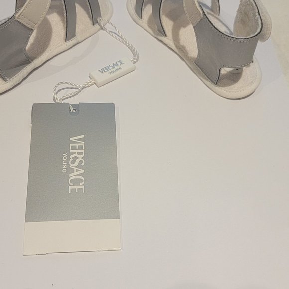 Versace Baby Shoes / Sandals Size 20eu / 5 - Used but great condition - Picture 5 of 16